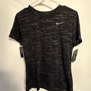 Nike legend t-shirt